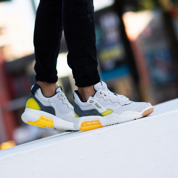 Soul - NIKE NSW REACT 55 PRM BLK