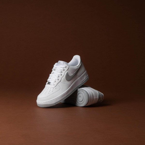 NIKE AIR FORCE WHT SMOKE GREY